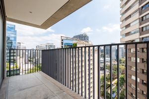 Image 28 - 925060