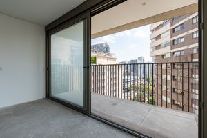 Image 26 - 925060
