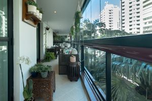 Image 8 - 925066
