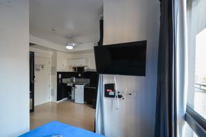 Image 7 - 925067