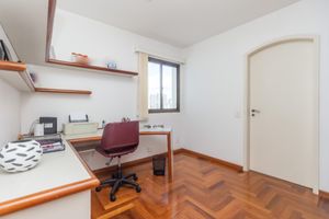 Image 32 - 925072