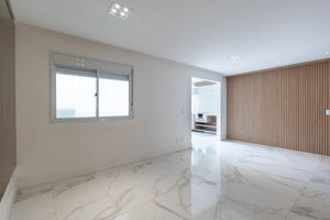 Image 3 - 925073