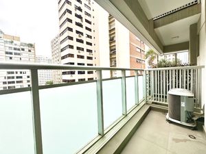 Image 17 - 925076