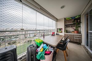 Image 11 - 925079