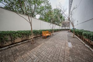 Image 24 - 925079