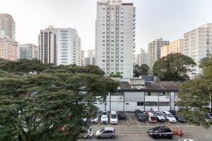 Image 21 - 925094