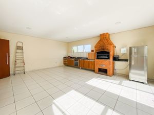 Image 18 - 925095