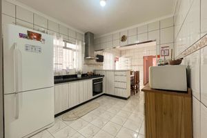 Image 10 - 925096
