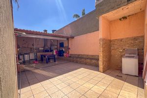 Image 18 - 925096
