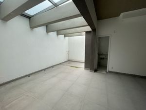 Image 6 - 925097