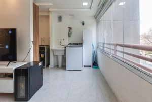 Image 19 - 925104