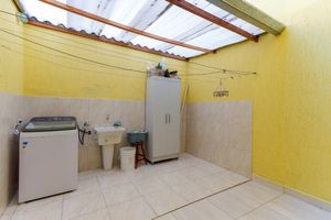 Image 11 - 925106