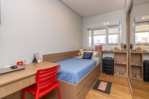 Image 19 - 925116