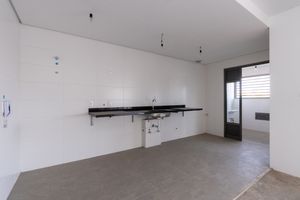 Image 32 - 925118