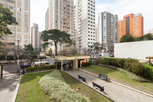 Image 23 - 925119