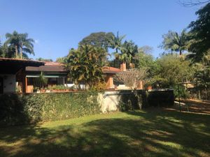Image 11 - 925120