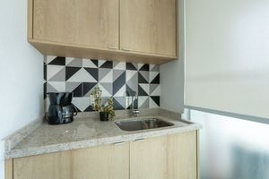 Image 17 - 925122