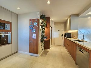 Image 14 - 925127