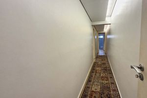 Image 19 - 925128