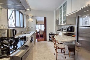 Image 35 - 925128
