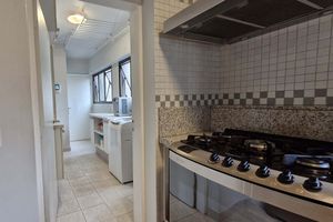 Image 36 - 925128