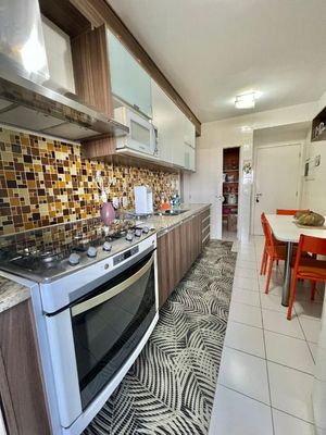 Image 16 - 925131