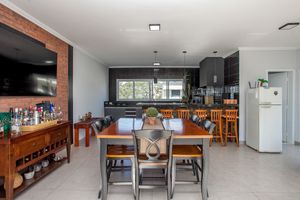 Image 20 - 925139