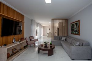 Image 3 - 925139