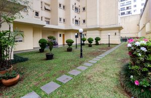 Image 28 - 925142