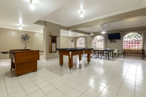 Image 16 - 925142