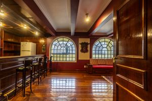 Image 25 - 925142
