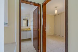 Image 7 - 925147