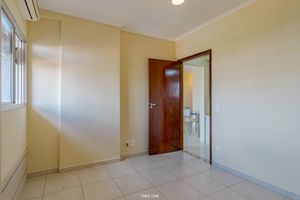 Image 9 - 925147