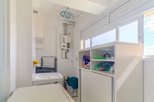Image 33 - 925148
