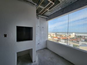 Image 18 - 925153