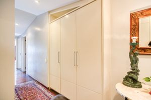 Image 30 - 925155