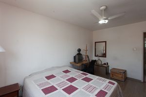 Image 26 - 925158