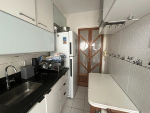 Image 13 - 925166