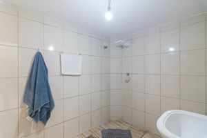 Image 34 - 925173