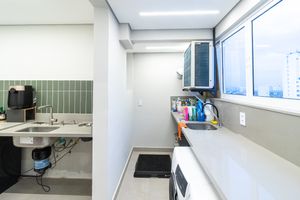 Image 11 - 925175