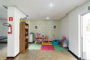 Image 24 - 925176