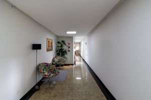 Image 28 - 925176