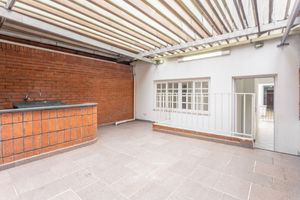 Image 21 - 925177