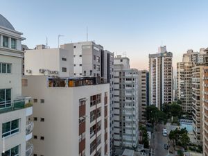 Image 35 - 925180