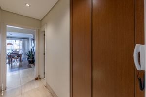 Image 44 - 925180