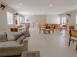 Image 12 - 925183