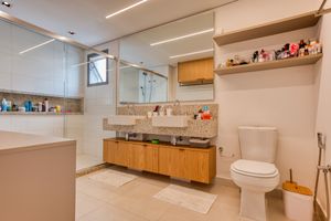 Image 30 - 925196