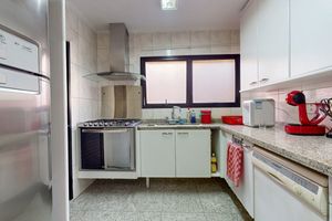 Image 36 - 925197