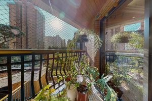 Image 10 - 925197