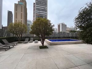 Image 104 - 925200